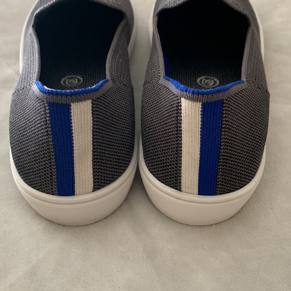 Gray Rothy’s Sneaker Excellent - Picture 3 of 6
